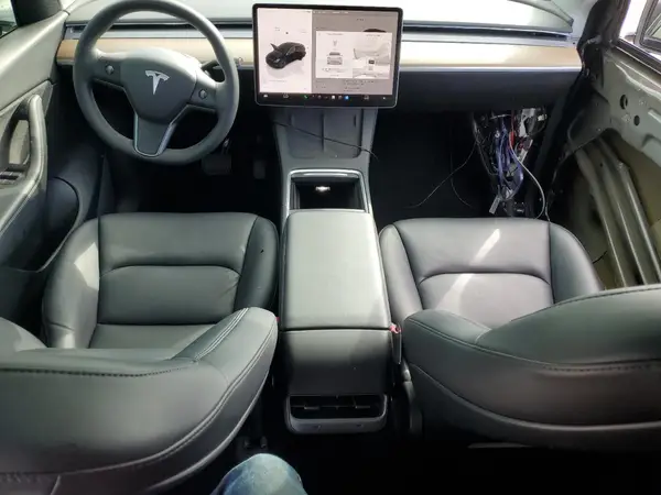7SAYGDEE6NF443565 2022 TESLA MODEL Y - Image 8