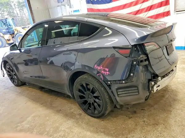 7SAYGDEE6NF445283 2022 TESLA MODEL Y - Image 2