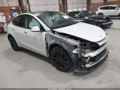 7SAYGDEE6NF445753 2022 TESLA MODEL Y