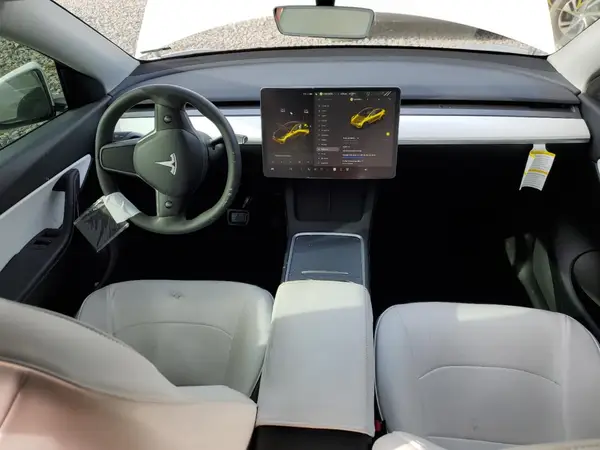 7SAYGDEE6NF454386 2022 TESLA MODEL Y - Image 8