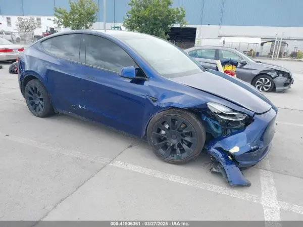 7SAYGDEE6NF480146 2022 TESLA MODEL Y - Image 1