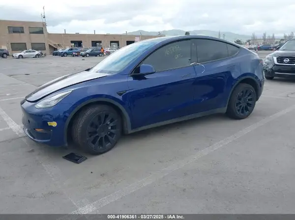 7SAYGDEE6NF480146 2022 TESLA MODEL Y - Image 2