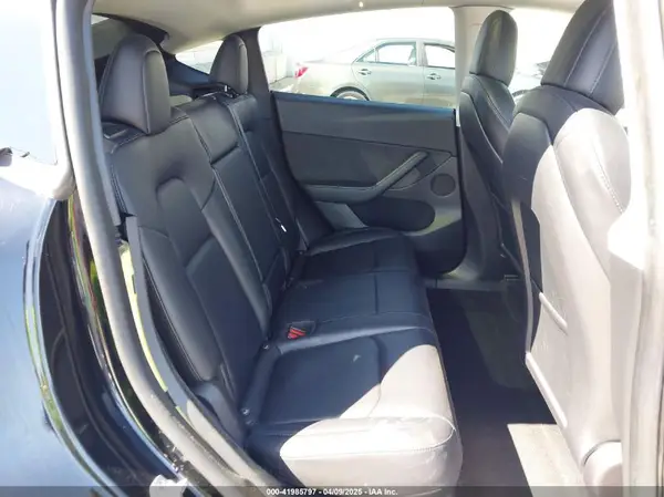 7SAYGDEE6NF480471 2022 TESLA MODEL Y - Image 8