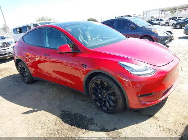 7SAYGDEE6NF481264 2022 TESLA MODEL Y - Image 1