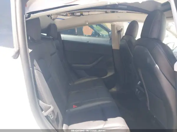 7SAYGDEE6NF481300 2022 TESLA MODEL Y - Image 8