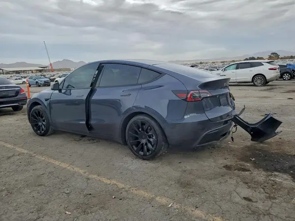 7SAYGDEE6NF507118 2022 TESLA MODEL Y - Image 2
