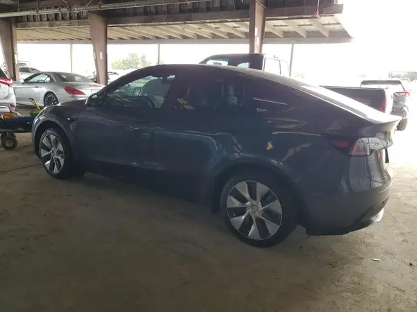 7SAYGDEE6NF511640 2022 TESLA MODEL Y - Image 2