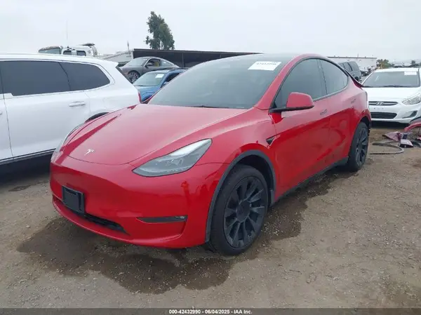 7SAYGDEE6NF516661 2022 TESLA MODEL Y - Image 2