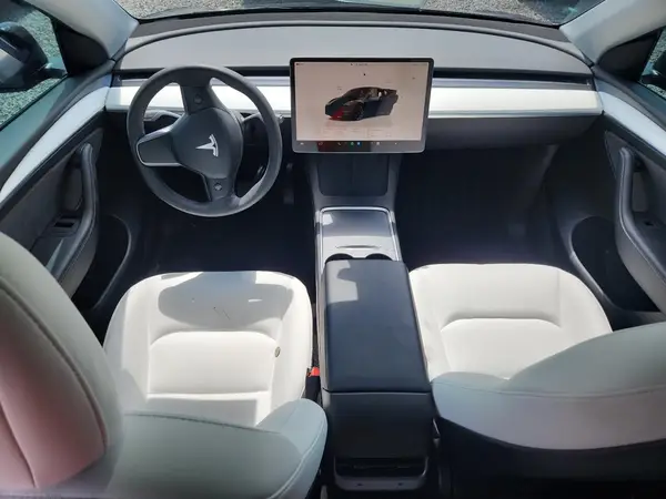 7SAYGDEE6NF521424 2022 TESLA MODEL Y - Image 8