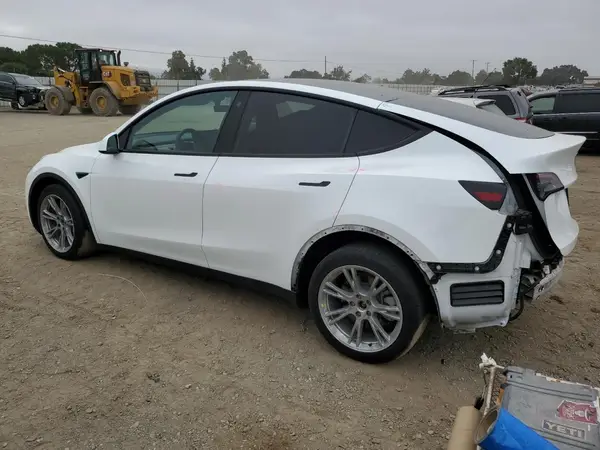 7SAYGDEE6NF522167 2022 TESLA MODEL Y - Image 2