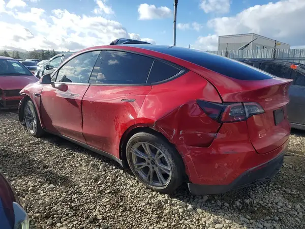 7SAYGDEE6NF536828 2022 TESLA MODEL Y - Image 2