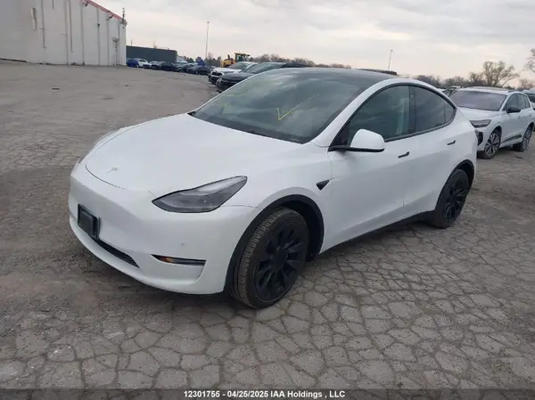 7SAYGDEE6NF544458 2022 TESLA MODEL Y - Image 2