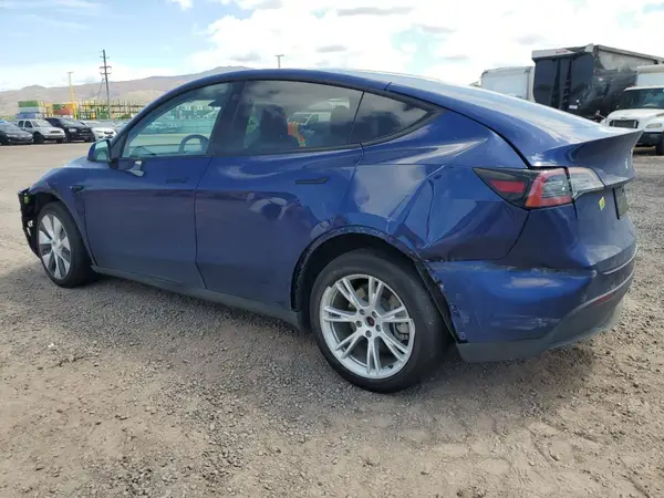 7SAYGDEE6NF545464 2022 TESLA MODEL Y - Image 2