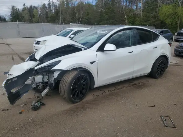 7SAYGDEE6NF548669 2022 TESLA MODEL Y - Image 1