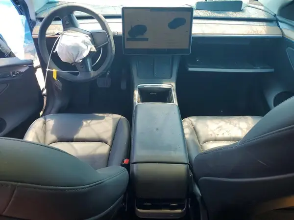 7SAYGDEE6NF555153 2022 TESLA MODEL Y - Image 8