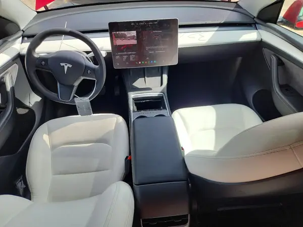 7SAYGDEE6NF559803 2022 TESLA MODEL Y - Image 8