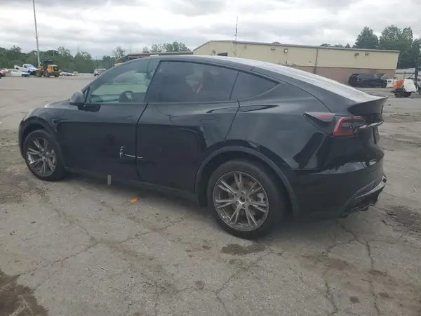 7SAYGDEE6PA025166 2023 TESLA MODEL Y - Image 2