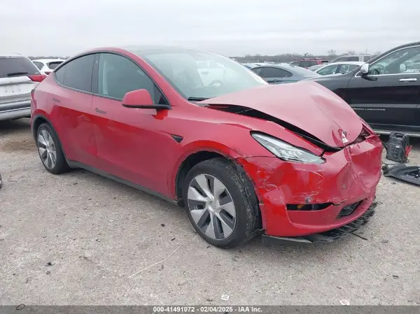 7SAYGDEE6PA027497 2023 TESLA MODEL Y - Image 1