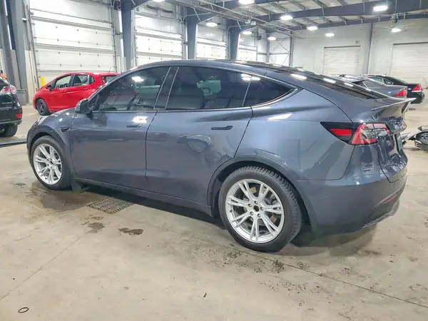 7SAYGDEE6PA031176 2023 TESLA MODEL Y - Image 2