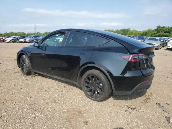 7SAYGDEE6PA031954 2023 TESLA MODEL Y - Image 2