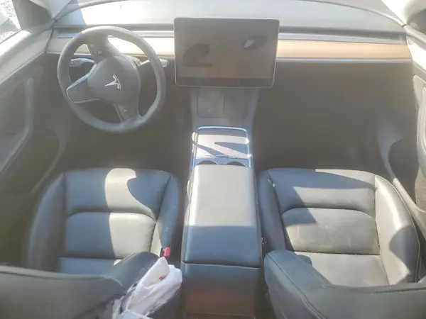 7SAYGDEE6PA032456 2023 TESLA MODEL Y - Image 8