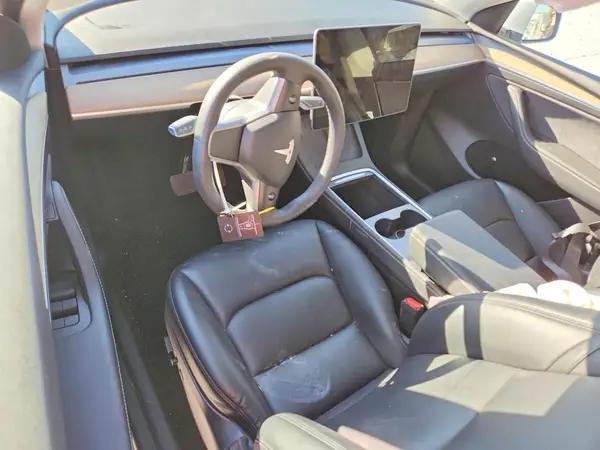 7SAYGDEE6PA033493 2023 TESLA MODEL Y - Image 8