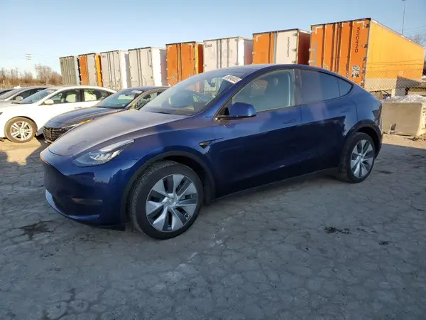 7SAYGDEE6PA034353 2023 TESLA MODEL Y - Image 1