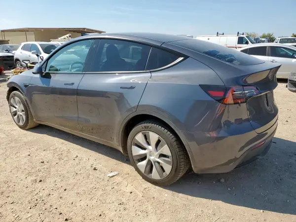 7SAYGDEE6PA040573 2023 TESLA MODEL Y - Image 2