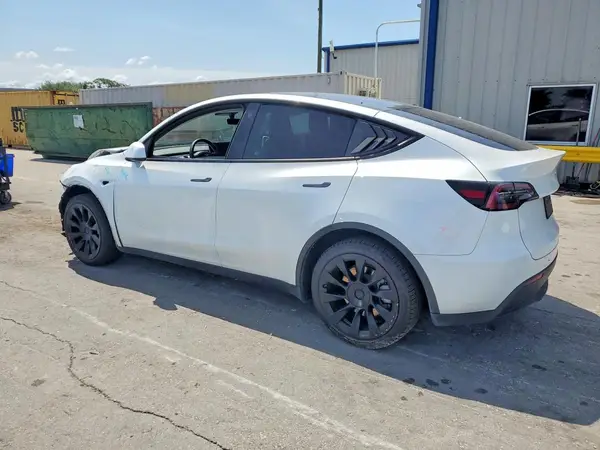 7SAYGDEE6PA053405 2023 TESLA MODEL Y - Image 2