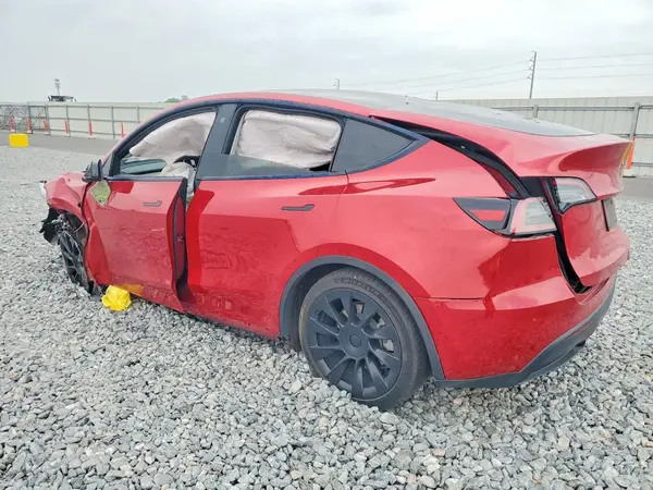 7SAYGDEE6PA058118 2023 TESLA MODEL Y - Image 2