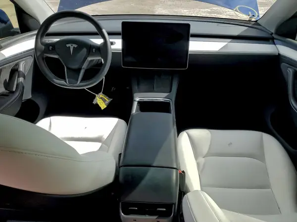 7SAYGDEE6PA058975 2023 TESLA MODEL Y - Image 8