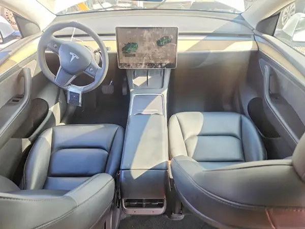 7SAYGDEE6PA060032 2023 TESLA MODEL Y - Image 8