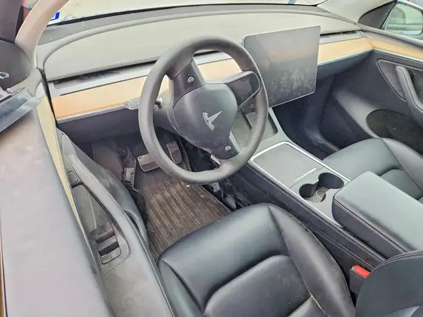 7SAYGDEE6PA061617 2023 TESLA MODEL Y - Image 8