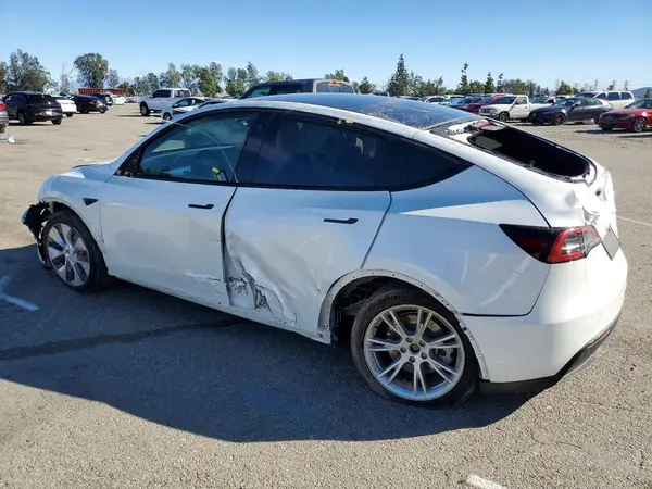 7SAYGDEE6PA061858 2023 TESLA MODEL Y - Image 2