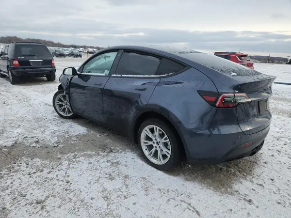7SAYGDEE6PA065652 2023 TESLA MODEL Y - Image 2