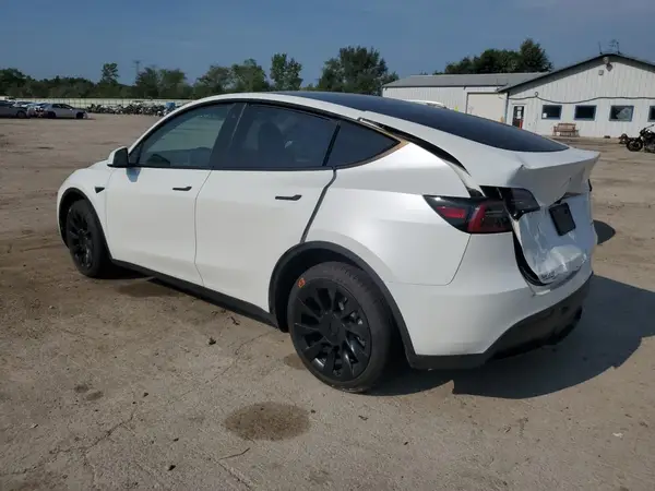 7SAYGDEE6PA067269 2023 TESLA MODEL Y - Image 2
