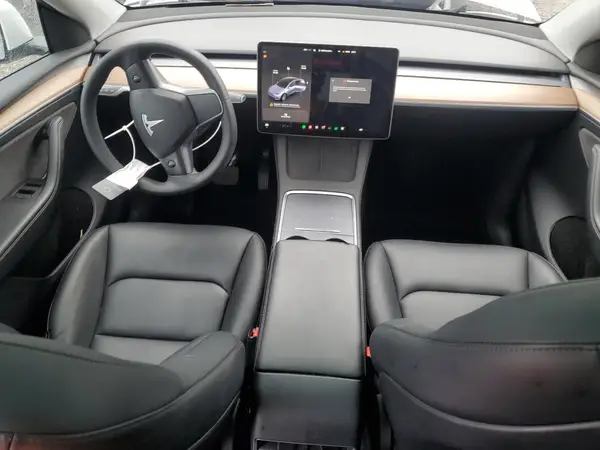 7SAYGDEE6PA068809 2023 TESLA MODEL Y - Image 8