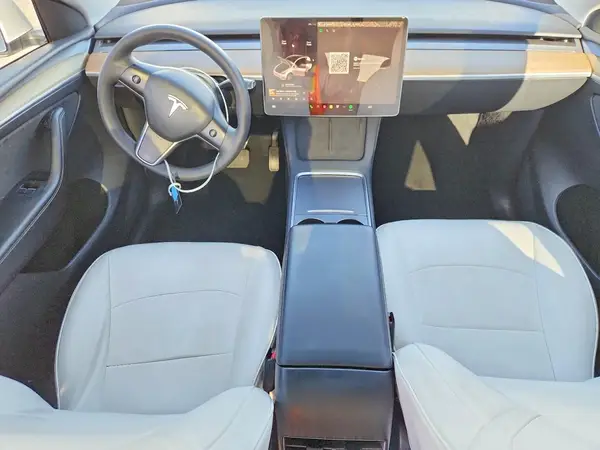 7SAYGDEE6PA073721 2023 TESLA MODEL Y - Image 8