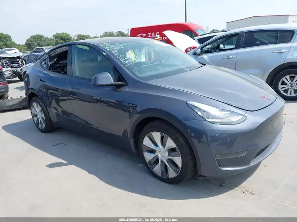 7SAYGDEE6PA073931 2023 TESLA MODEL Y - Image 1