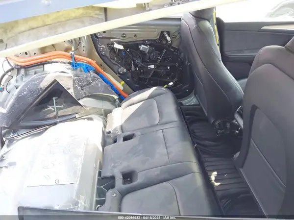 7SAYGDEE6PA073931 2023 TESLA MODEL Y - Image 8