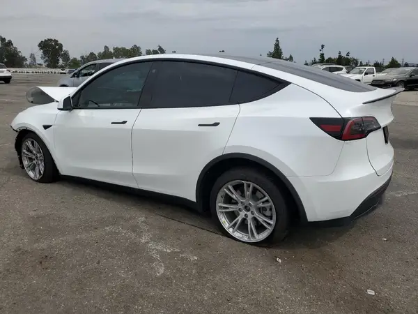 7SAYGDEE6PA074268 2023 TESLA MODEL Y - Image 2