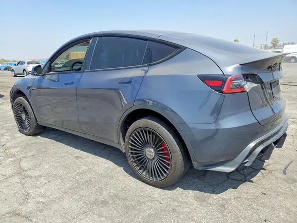 7SAYGDEE6PA078501 2023 TESLA MODEL Y - Image 2