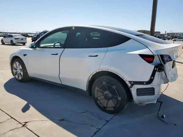 7SAYGDEE6PA078787 2023 TESLA MODEL Y - Image 2