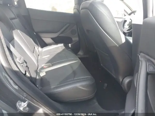 7SAYGDEE6PA079552 2023 TESLA MODEL Y - Image 8