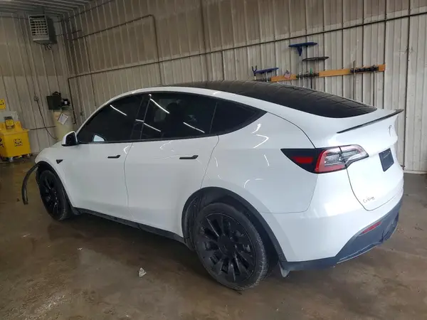 7SAYGDEE6PA079602 2023 TESLA MODEL Y - Image 2