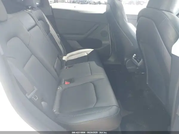 7SAYGDEE6PA080118 2023 TESLA MODEL Y - Image 8
