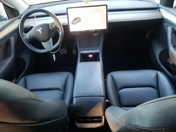 7SAYGDEE6PA081723 2023 TESLA MODEL Y - Image 8