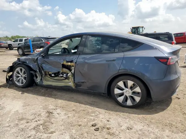 7SAYGDEE6PA091667 2023 TESLA MODEL Y - Image 2