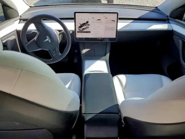 7SAYGDEE6PA093497 2023 TESLA MODEL Y - Image 8