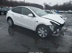 7SAYGDEE6PA093502 2023 TESLA MODEL Y